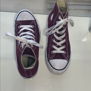 Brand new size 3 in girls maroon converse